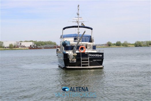 Altena Blue Water Trawler 48' - 4