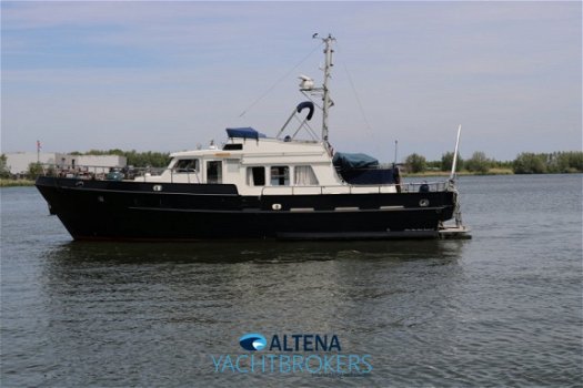 Altena Blue Water Trawler 48' - 6