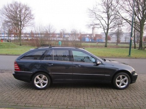 Mercedes-Benz C-klasse Combi - 270 CDI Avantgarde aut, leer.navi, - 1