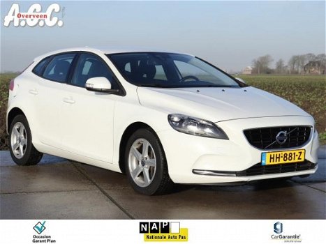 Volvo V40 - 2.0 D2 Kinetic AUTOMAAT Navi ECC PDC - 1