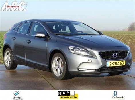 Volvo V40 - 2.0 D4 Leer Trekhaak Navi ECC 190pk - 1