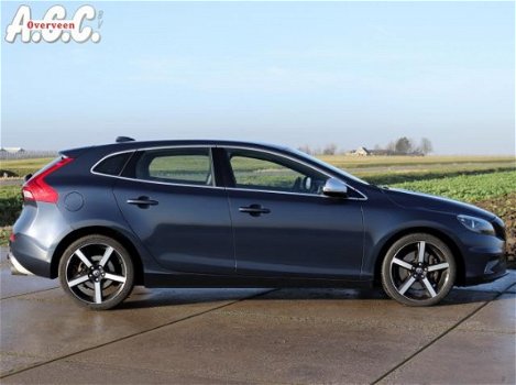 Volvo V40 - 2.0 D4 R-Design 190pk Leer Trekhaak - 1