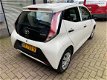 Toyota Aygo - 1.0 VVT-i x 94Dkm/1Ste Eigenaar/Radio-Aux/Elc.Pakket/5Deurs - 1 - Thumbnail