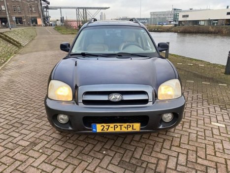 Hyundai Santa Fe - 2.0 CRDi 4WD Country vol optie's leer airco automaat dvd scherm bj 2004 rijd goed - 1