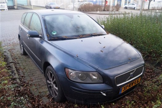 Volvo V50 - 1.6D Summum / Airco / Navi / Motor Kapot - 1