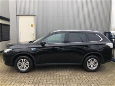 Mitsubishi Outlander - 2.0 PHEV Business Edition X-Line CLIMATE / CRUISE / NAVI / PARC ASSIST / INCL