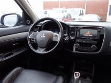 Mitsubishi Outlander - 2.0 PHEV 4x4 Leer+verw Sunroof Elek-klep Navi/Cam Instyle ex BTW