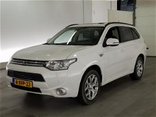 Mitsubishi Outlander - 2.0 PHEV Instyle *ex BTW* leer Trekhaak Xenon Dak