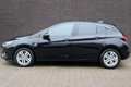 Opel Astra - 1.6 CDTI Business+ (NU met € 7.388, - KORTING/NAV./NIEUW) - 1 - Thumbnail
