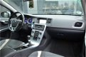 Volvo V60 - 2.0 D3 136PK R-Design, Navi, Trekhaak, 18'' - 1 - Thumbnail