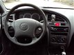 Hyundai Elantra - 1.6i-16V GLS / APK feb. 2021 - 1 - Thumbnail