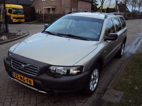 Volvo V70 - XC diesel 2.4 D5 163PK AWD Automaat - 1