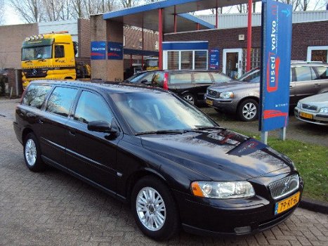 Volvo V70 - Diesel 2.4D 130PK Geartronic - 1