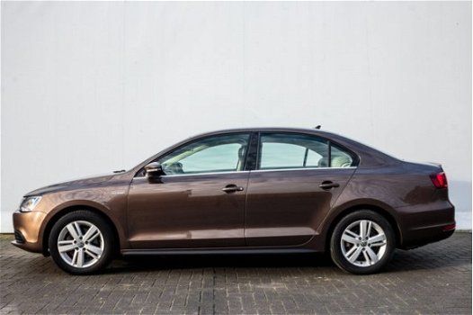 Volkswagen Jetta - 1.4 TSi Hybrid DSG Comfortline | Navi | Clima | Cruise | Trekhaak | 16'' LMV | De - 1