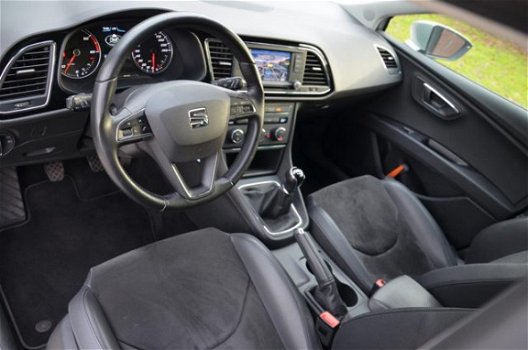 Seat Leon ST - 1.6 TDI Ecomotive Lease Sport Xenon/leer/Pdc/Ecc/Navi/Cr-Controle/Lmv/Privacy-Glass - 1