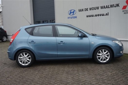 Hyundai i30 - 1.6 CRDi Style Dealeronderhouden - 1