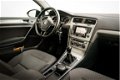 Volkswagen Golf - 1.6 TDi 110 Pk Comfortline | Navigatie | Parkeersensoren | Cruise Controle - 1 - Thumbnail