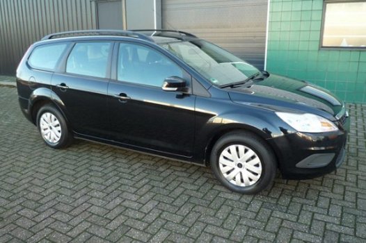 Ford Focus - 1.6 Stoelverwarming, Airco, Voorruitverwarming, ISOFIX - 1