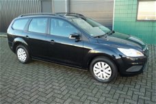 Ford Focus - 1.6 Stoelverwarming, Airco, Voorruitverwarming, ISOFIX