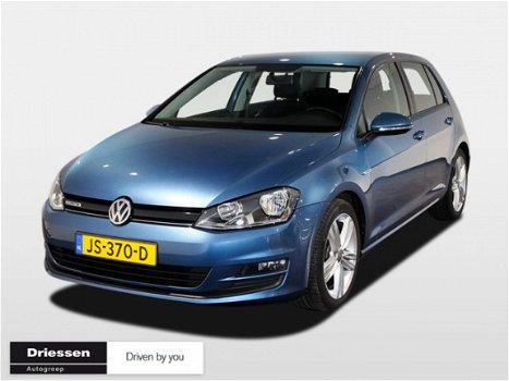 Volkswagen Golf - 1.0 TSI Trendline - 1