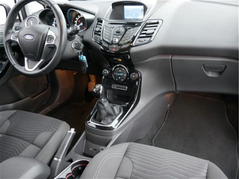 Ford Fiesta - 1.0 EcoBoost 101pk Titanium 5-deurs Navigatie / Bluetooth / PDC - 1