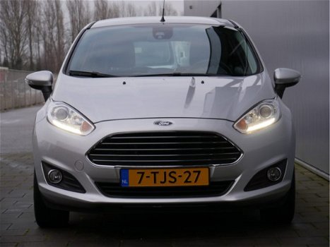 Ford Fiesta - 1.0 EcoBoost 101pk Titanium 5-deurs Navigatie / Bluetooth / PDC - 1