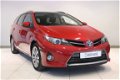Toyota Auris Touring Sports - 1.8 Hybrid Executive LAGE KMSTAND | Clima | Navi | Stoelverw. | Pan. D - 1 - Thumbnail