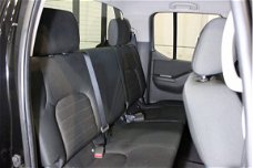 Nissan Navara - 2.5 dCi 145 pk 5 persoons grijs kenteken (5th wheeler) Trekhaak/LM/Airco/4WD/4X4