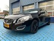 Volvo V60 - 2.0 D3 160PK SUMMUM LEER XENON TREKHAAK BOVAG - 1 - Thumbnail