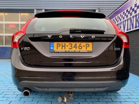 Volvo V60 - 2.0 D3 160PK SUMMUM LEER XENON TREKHAAK BOVAG - 1