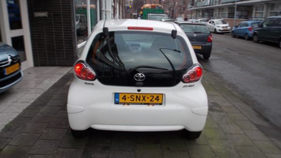 Toyota Aygo - 1.0 VVT-i Now DEALERONDERHOUDEN AYGO NOW - 1