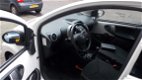 Toyota Aygo - 1.0 VVT-i Now DEALERONDERHOUDEN AYGO NOW - 1 - Thumbnail