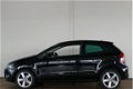 Volkswagen Polo - BWJ 2012 1.2 TSI Highline AUTOMAAT NAVIGATIE / CLIMA / CRUISE / LEER / SCHUIF.KANT - 1 - Thumbnail