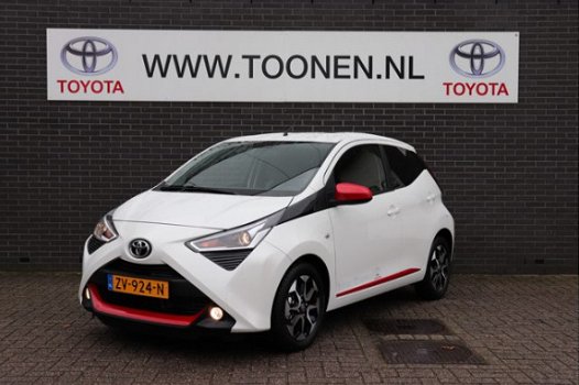 Toyota Aygo - 1.0 VVT-i x-joy Airco-Lichtmetalen velgen - 1