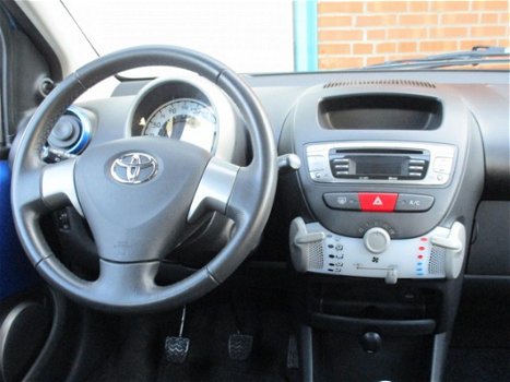 Toyota Aygo - 1.0 VVT-i Aspiration 1e Eig 5 Drs Airco Rijklaar - 1