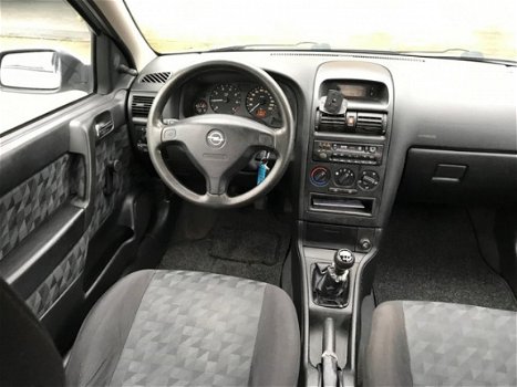 Opel Astra - 1.6 GL MEENEEMPRIJS Rijdt en schakelt goed, 1ste Eigenaar, Distr. v.v - 1