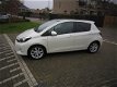 Toyota Yaris - 1.5 Full Hybrid Dynamic - 1 - Thumbnail