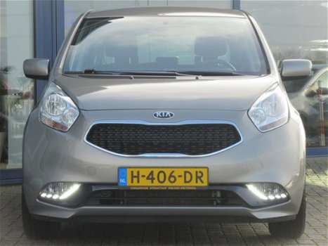 Kia Venga - 1.4 CVVT DynamicPLusLine Navigatie / Afn. trekhaak / Camera / Climate control - 1