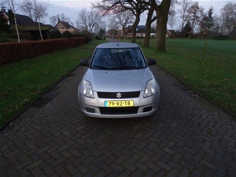 Suzuki Swift - 1.3 GA - 1