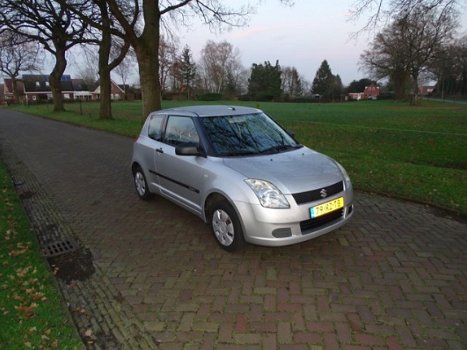 Suzuki Swift - 1.3 GA - 1