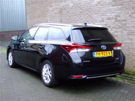 Toyota Auris Touring Sports - 1.8 Hybrid Business Pro Stoelverwarming - Navi - 1