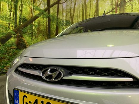 Hyundai i10 - 1.1 i-Drive Cool Airco Elek. Ramen en Spiegels CV Afstand Radio.CD - 1
