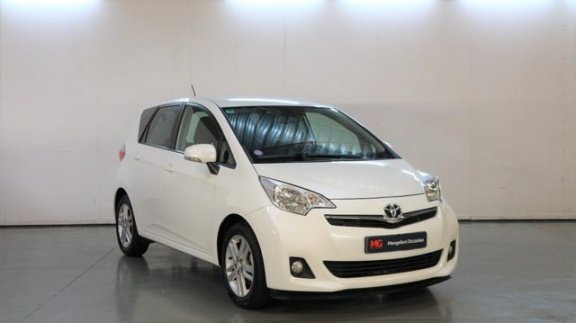 Toyota Verso S - 1.3 VVT-i Dynamic Cruise I Navi I Trekhaak - 1