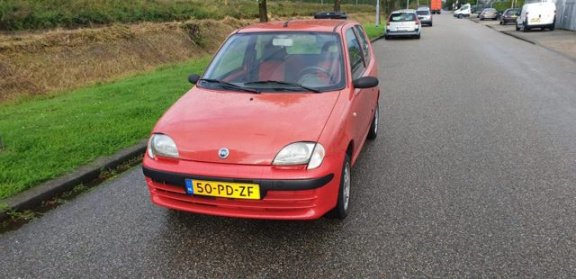 Fiat Seicento - 1.1 Sound Bj 2004 nw apk - 1