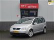 Volkswagen Touran - 1.6-16V FSI 7-PERSOONS AIRCO (bj2004) - 1 - Thumbnail