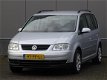 Volkswagen Touran - 1.6-16V FSI 7-PERSOONS AIRCO (bj2004) - 1 - Thumbnail