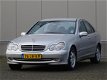 Mercedes-Benz C-klasse - 220 CDI Elegance AUTOMAAT AIRCO (bj2002) - 1 - Thumbnail