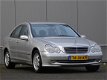 Mercedes-Benz C-klasse - 220 CDI Elegance AUTOMAAT AIRCO (bj2002) - 1 - Thumbnail