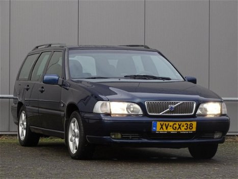 Volvo V70 - 2.5 Luxury-Line AIRCO (bj1999) - 1