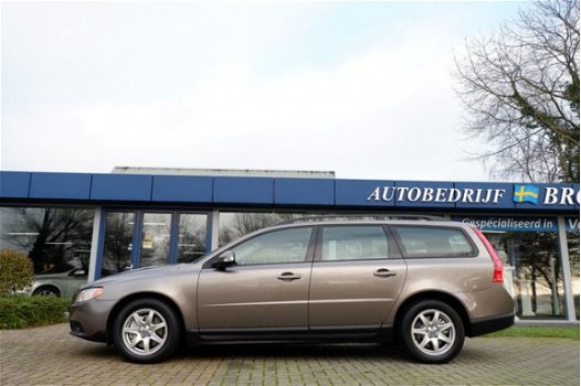 Volvo V70 - 2.5T 230PK KINETIC PROFESSIONAL / NAVI / STOELVERW. |FEB-10| *all in prijs - 1